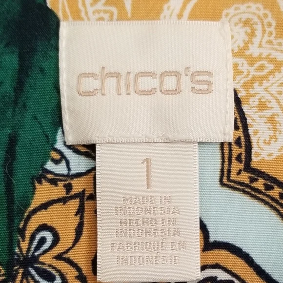 Chico's Multicolor Floral Peonies Garden Graphic Blouse Size 1 Medium - Picture 5 of 7